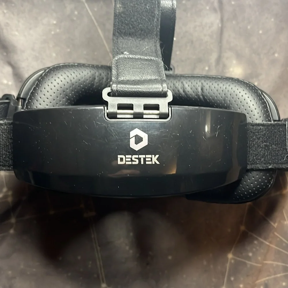 DESTEK VR headset